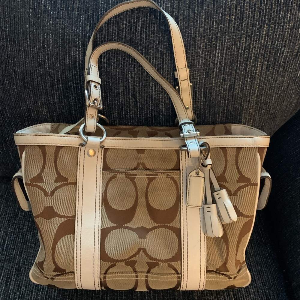 Vintage Coach K05J-6234 Canvas Gallery Beige Jacquard Satchel Tote Handbag